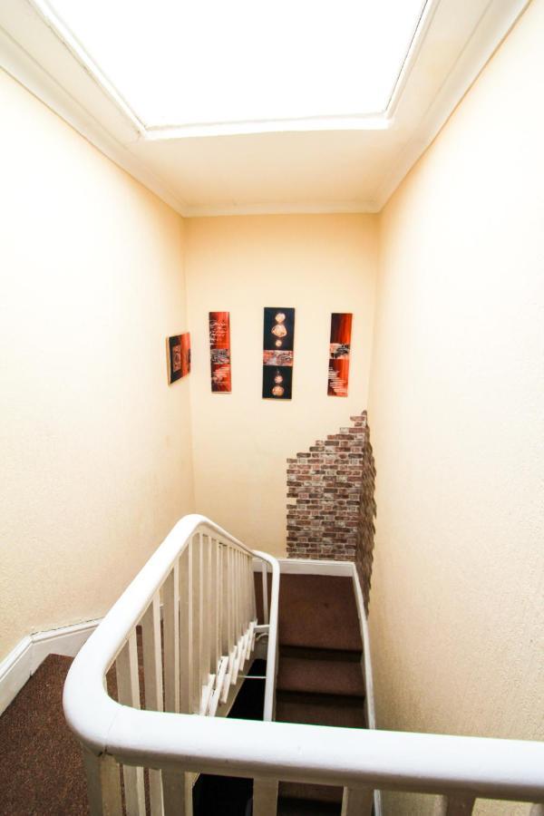 Central Bolton Accommodation エクステリア 写真